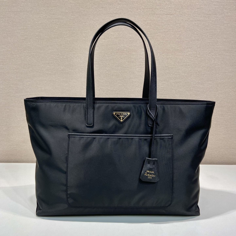 Pra*a shopping bags